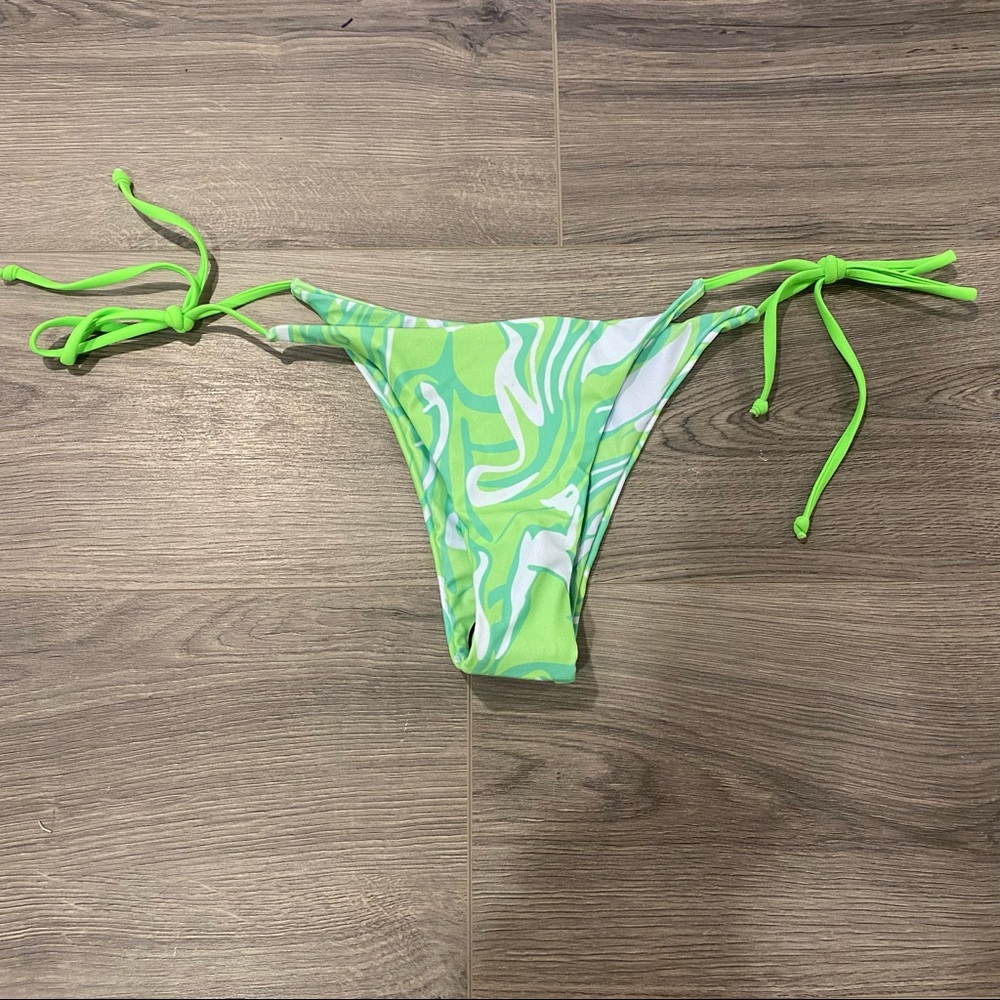 NWOT kini bottoms